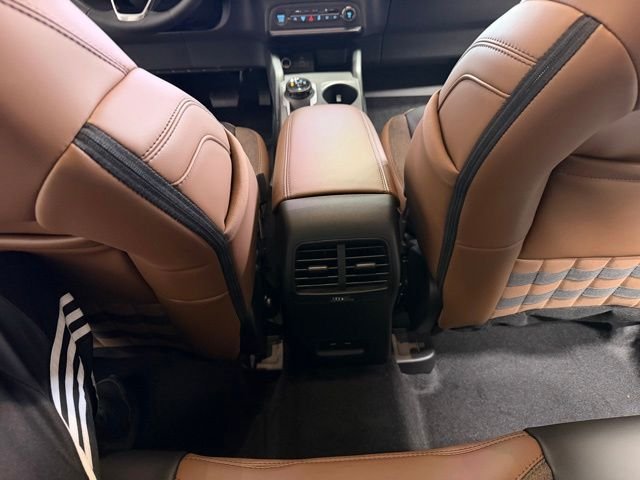 New 2026 Shadow Black Ford Outer Banks® image 31