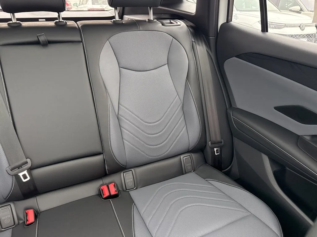 2026 Volkswagen Tiguan SE R-LINE BLACK - Photo 15