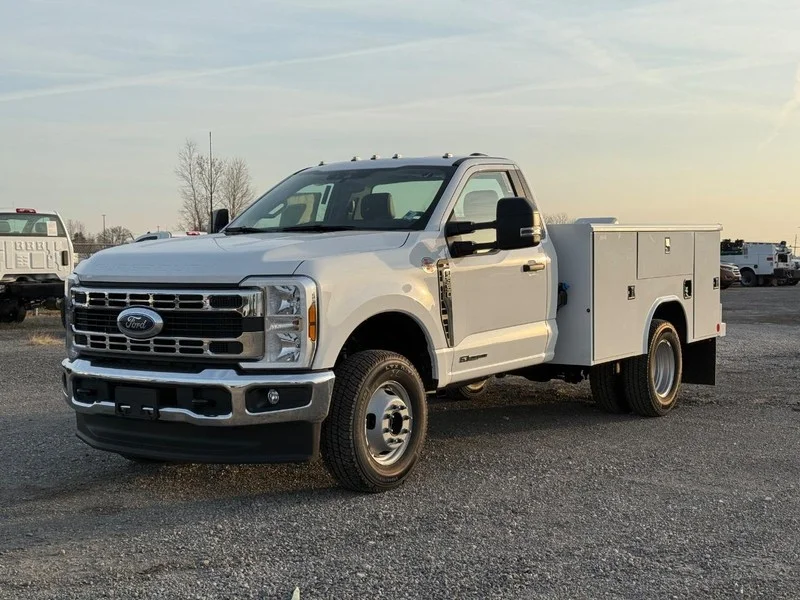 2026 Ford F-350 Super Duty Chassis Cab XL