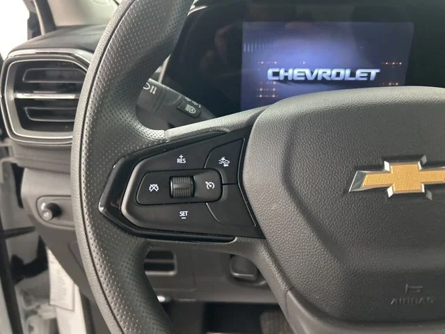 Used 2025 White Chevrolet LT image 11