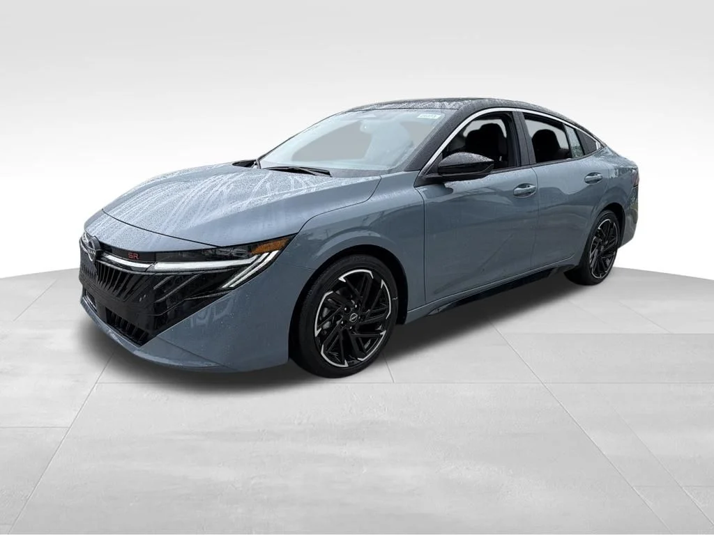 New 2026 Atlantic Gray Metallic / Super Black Two-tone Nissan SR image 3