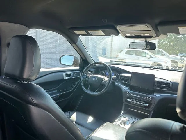 Used 2020 Blue Metallic Ford XLT image 12