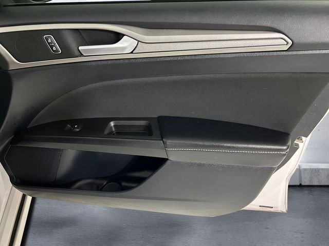 Used 2020 White Ford SE image 15