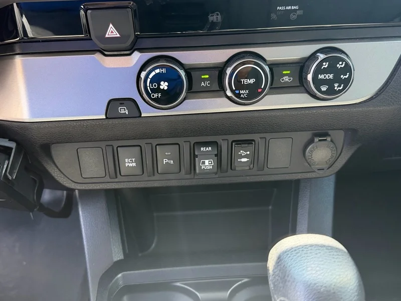 Used 2018 Magnetic Gray Met Toyota SR5 image 11