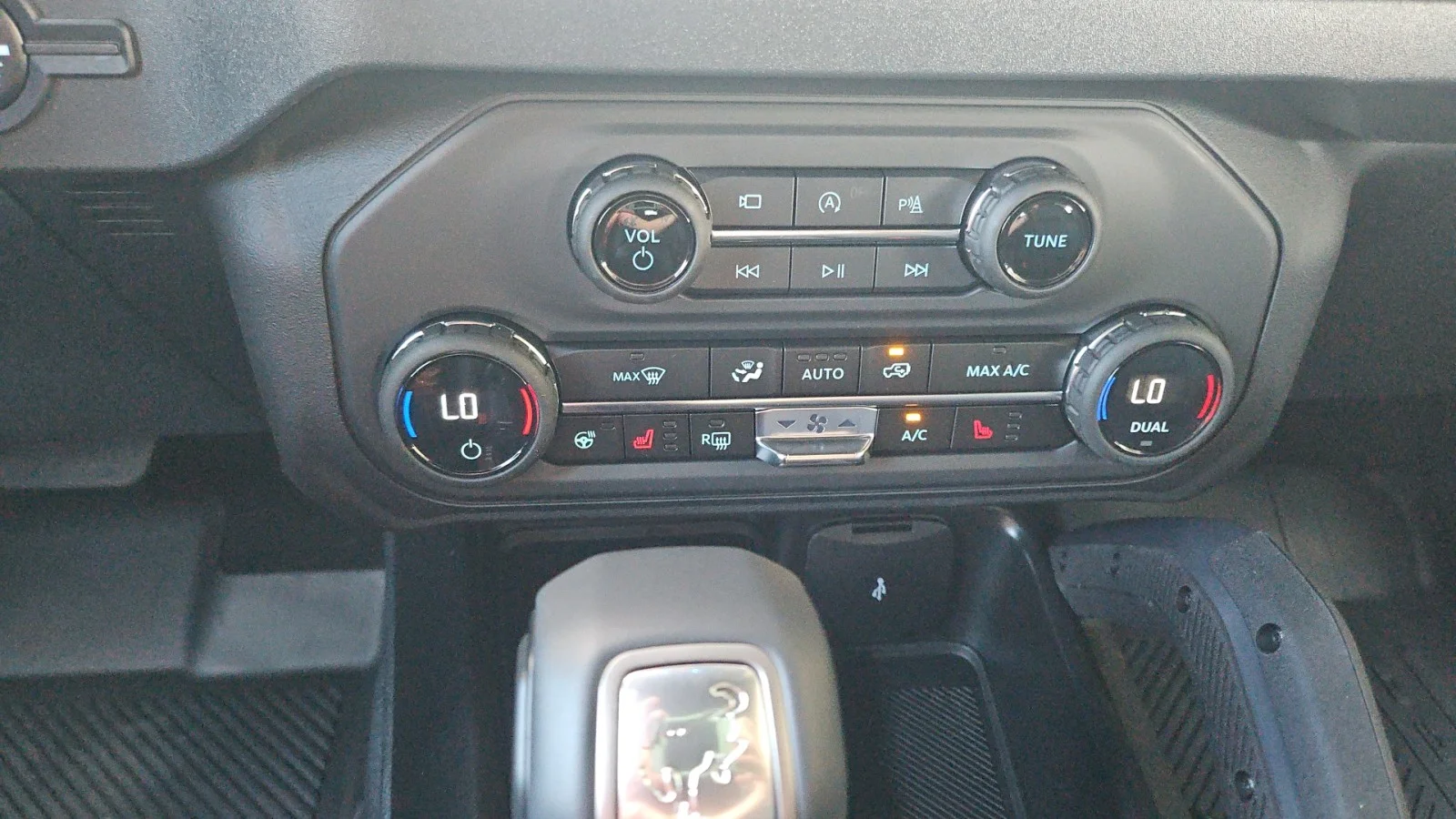 New 2026 Marsh Gray Ford Outer Banks 4WD image 20