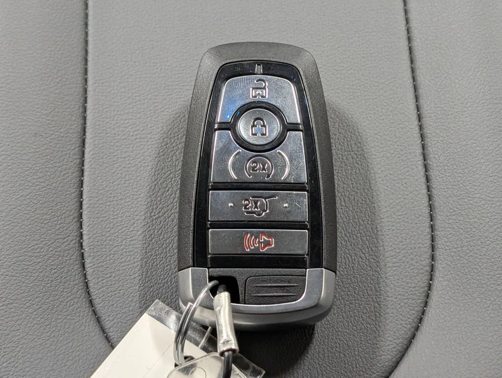 New 2027 Glacier Gray Metallic Tri-Coat Ford Active image 27