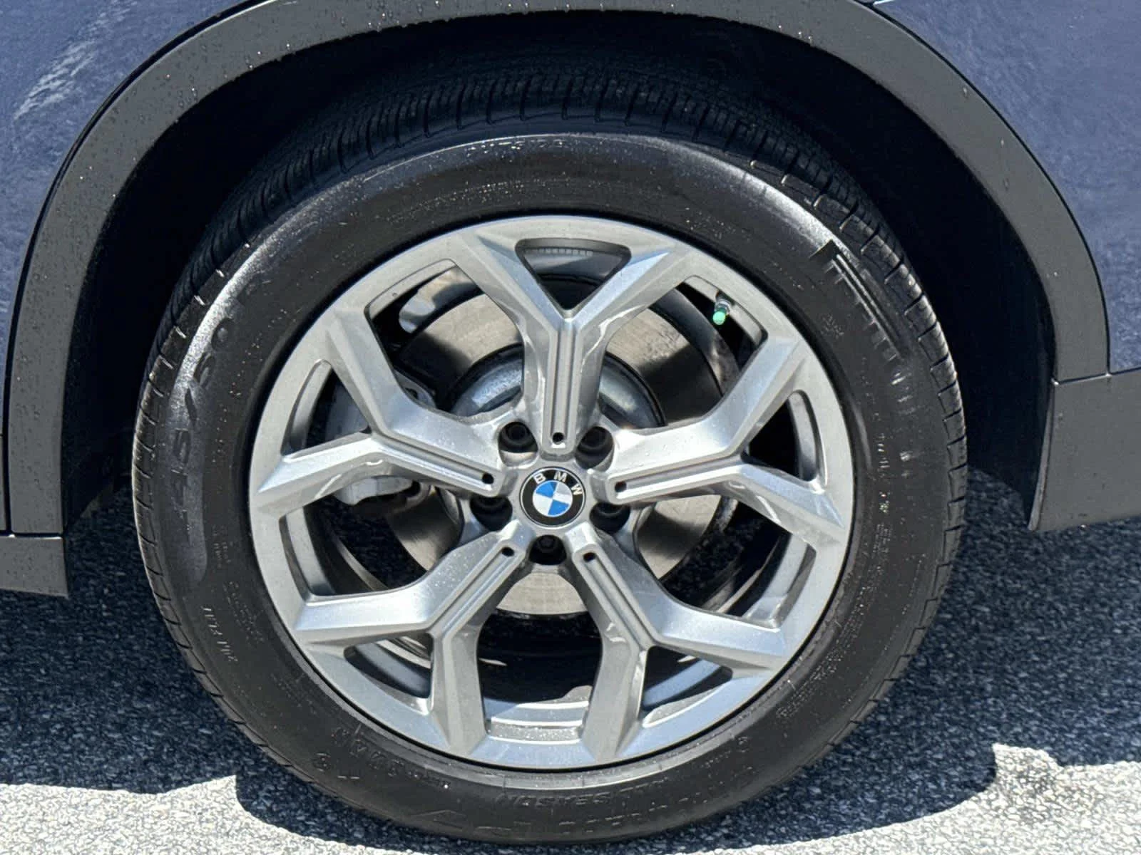 Used 2024 Phytonic Blue Metallic BMW xDrive30i image 23