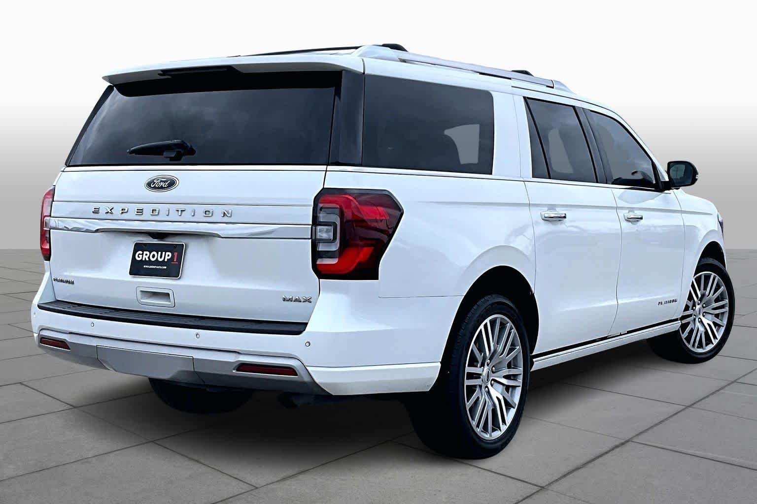 Used 2023 Star White Metallic Tri-Coat Ford Platinum image 26