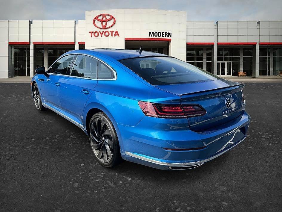 Used 2023 Blue Metallic Volkswagen SEL R-Line image 1