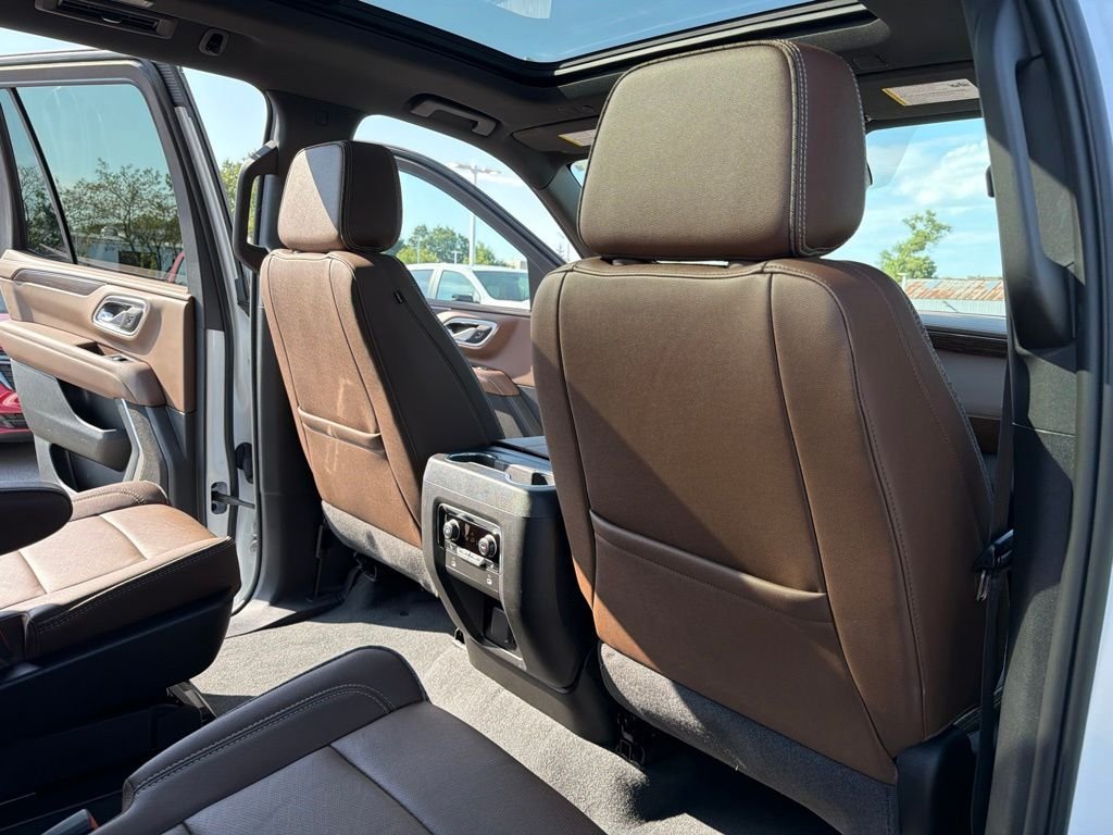 Used 2024 Beige Chevrolet High Country image 27