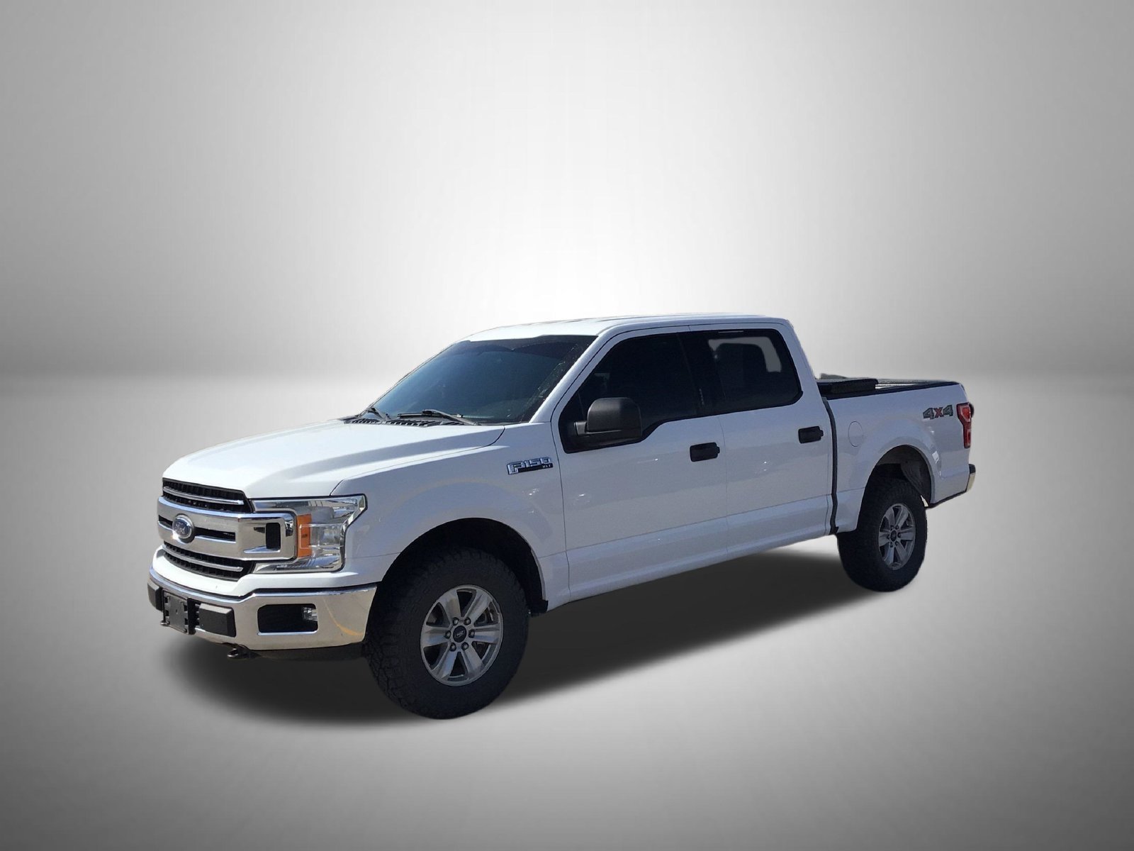 Used 2018 Oxford White Ford XLT image 1