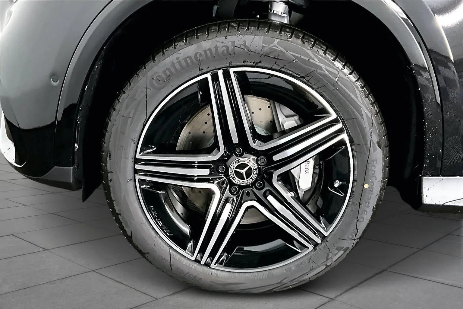 New 2026 Obsidian Black Metallic Mercedes-Benz GLC 300 image 16