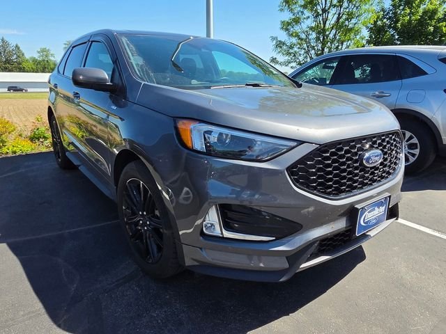 2023 Ford Edge ST-Line AWD's photo