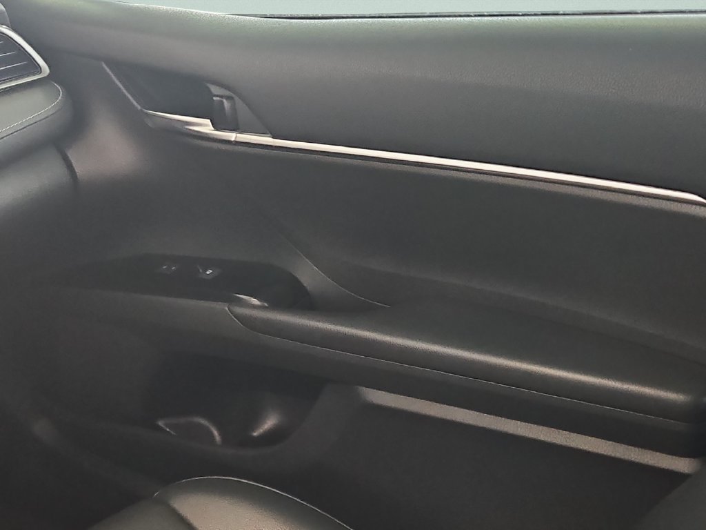 Used 2020 Black Toyota SE image 13