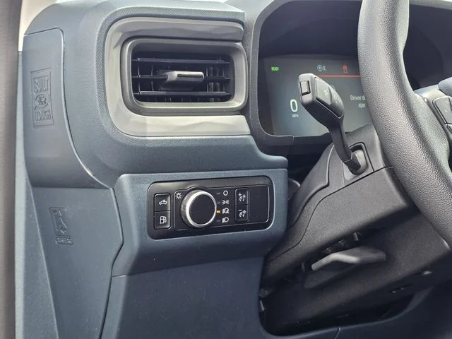 Certified Used 2025 Oxford White Ford XL image 19