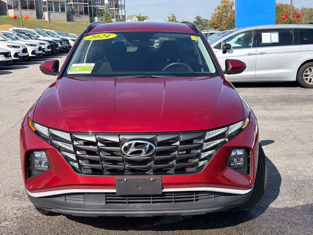 Used 2024 Red Hyundai SEL image 4