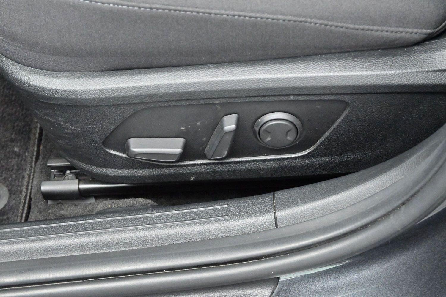 Used 2022 Portofino Gray Hyundai SEL image 13