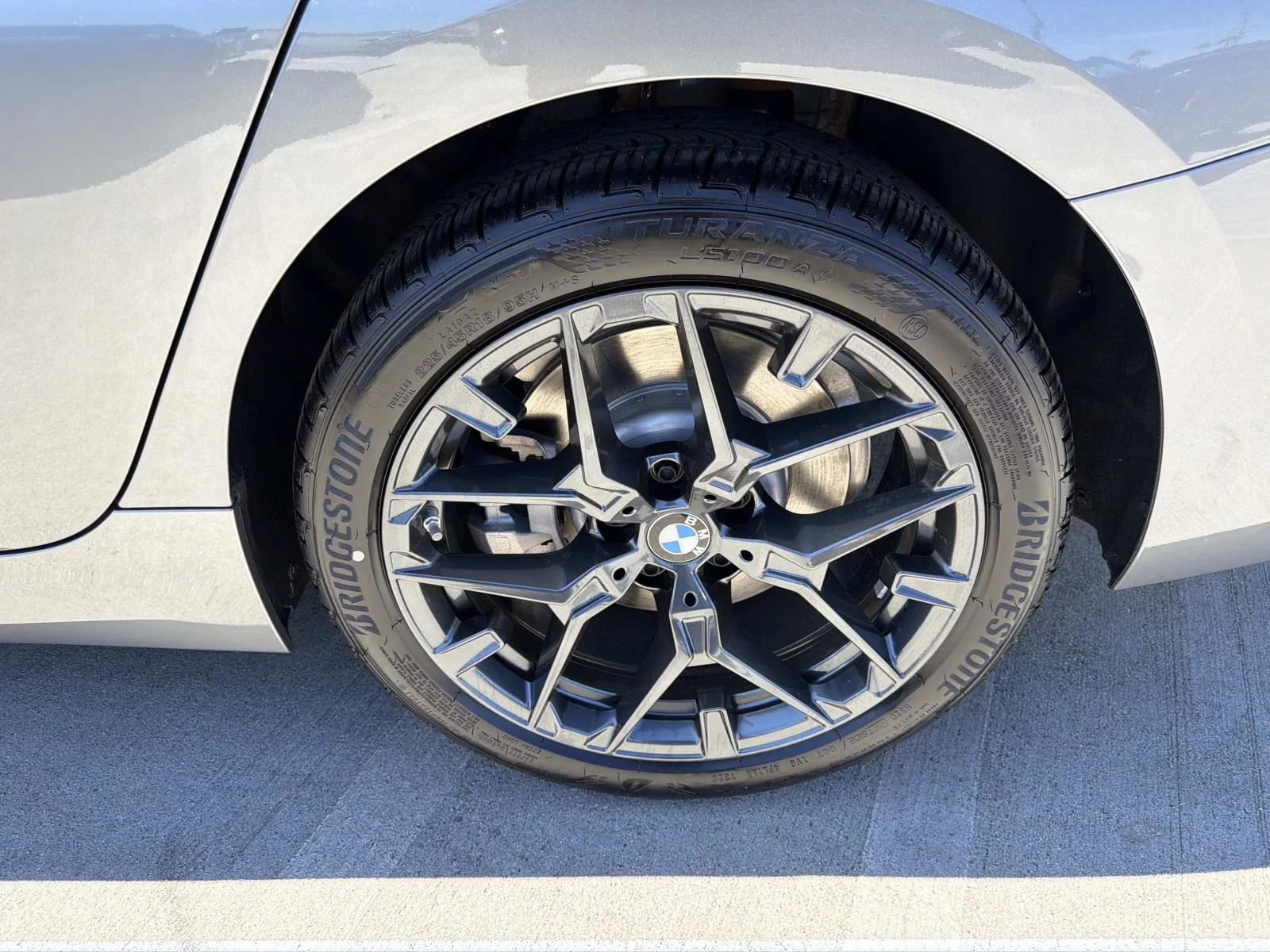 New 2026 Skyscraper Grey Metallic BMW 330i NA image 5