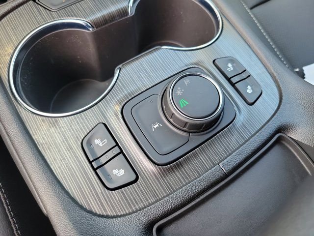 2023 GMC Acadia SLT - Photo 29