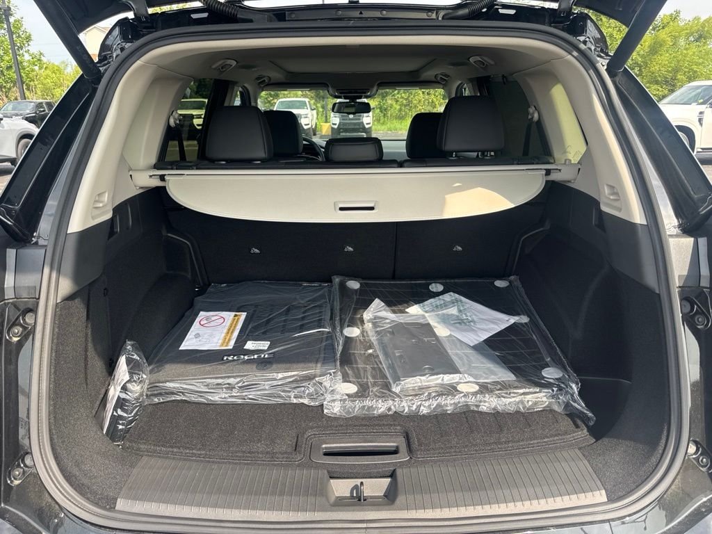 2026 Nissan Rogue Platinum - Photo 17