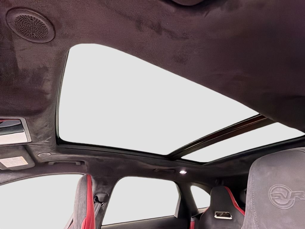 2026 Jaguar F-Pace SVR - Photo 22