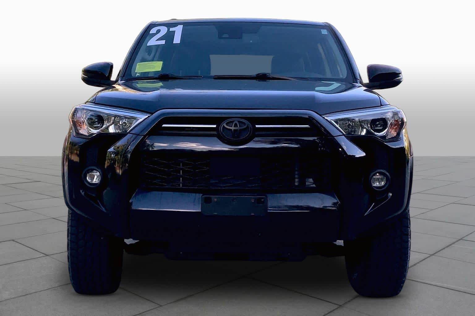 Used 2021 Midnight Black Metallic Toyota SR5 Premium image 3