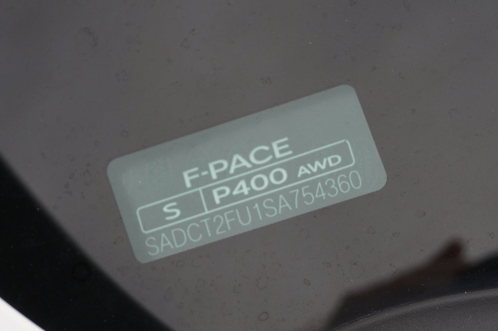 2025 JAGUAR F-PACE - Image 34