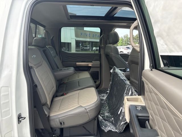 New 2026 Star White Metallic Tri-Coat Ford Platinum image 26