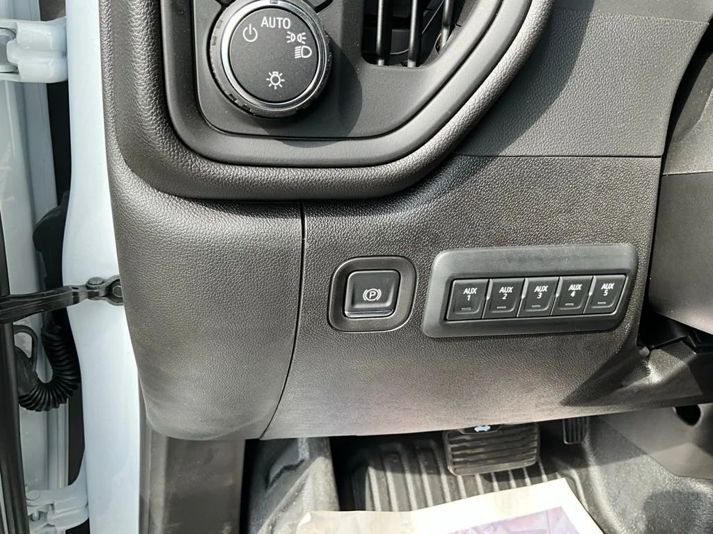 2025 Chevrolet Silverado 3500 HD Work Truck - Photo 12