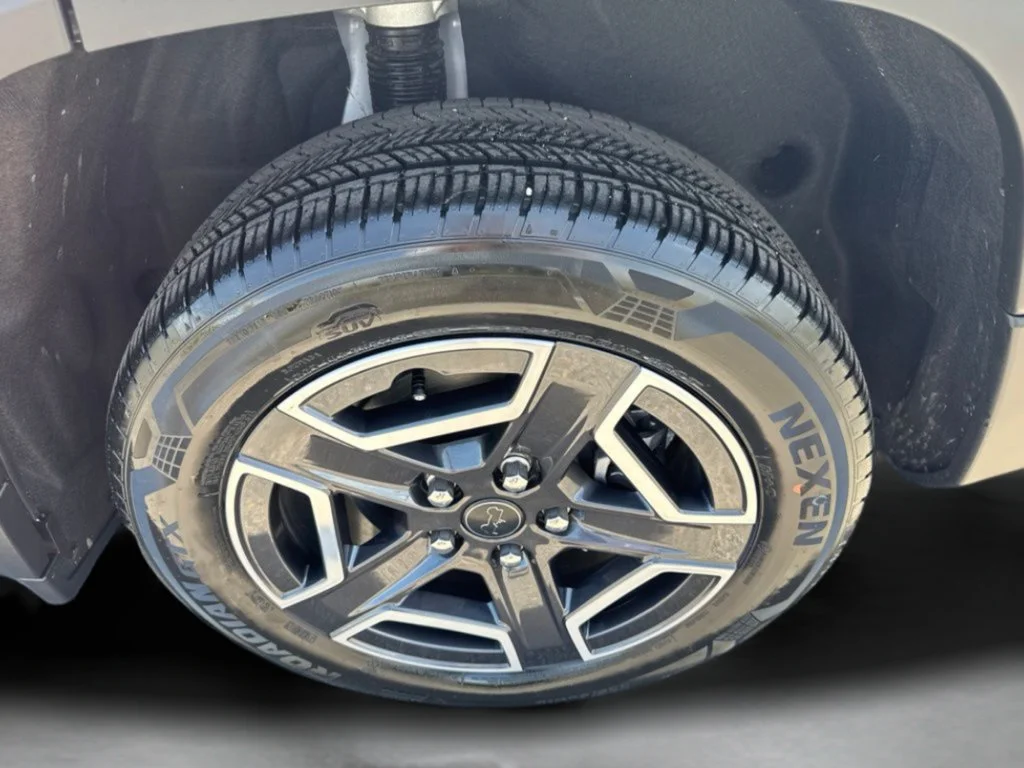 New 2026 Bright White Clearcoat Jeep Laredo image 35