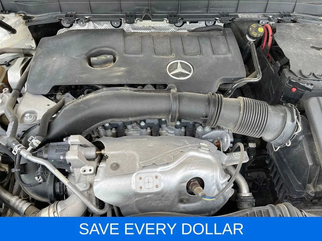 Used 2020  Mercedes-Benz GLB 250 image 23