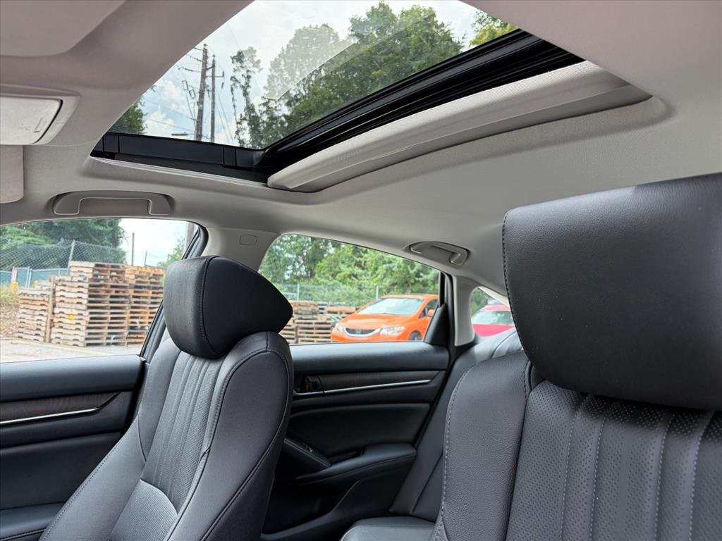 2020 Honda Accord Hybrid EX-L - Photo 9