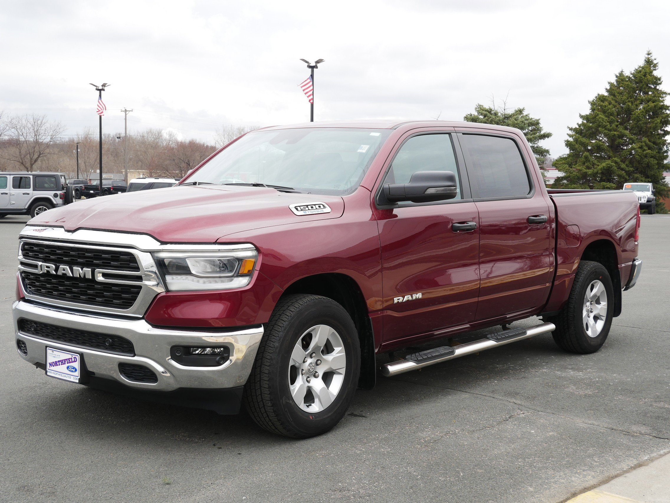 View vehicle photo 4