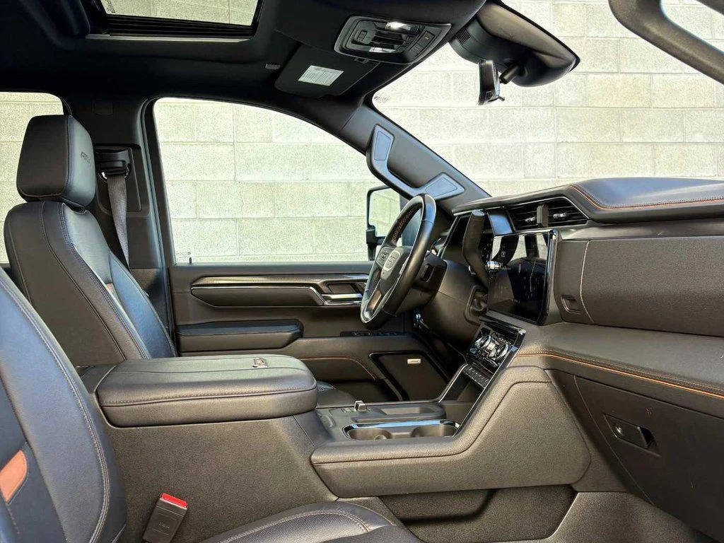 Used 2024 Onyx Black GMC AT4 image 12