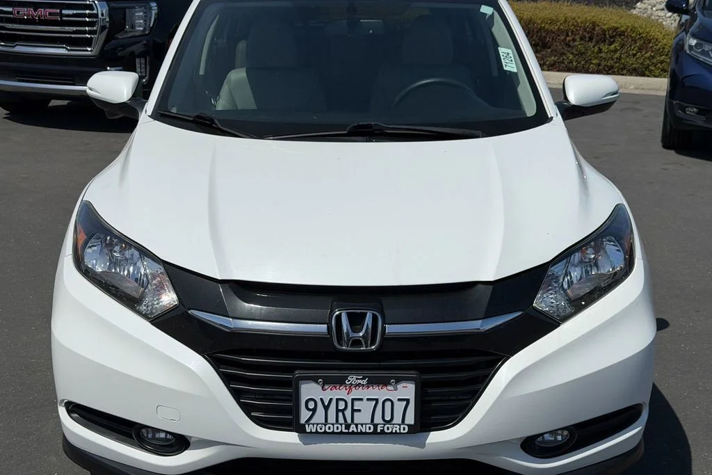 Used 2018 White Honda EX-L image 3