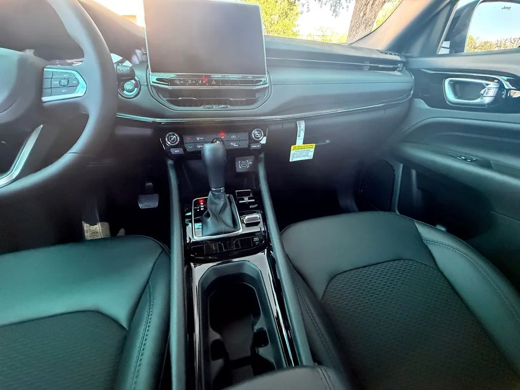 New 2026 Silver Jeep Latitude image 15