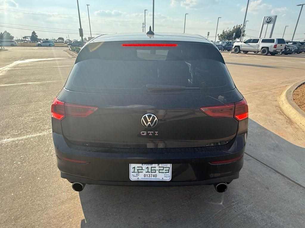 Used 2024 Deep Black Pearl Volkswagen SE image 14