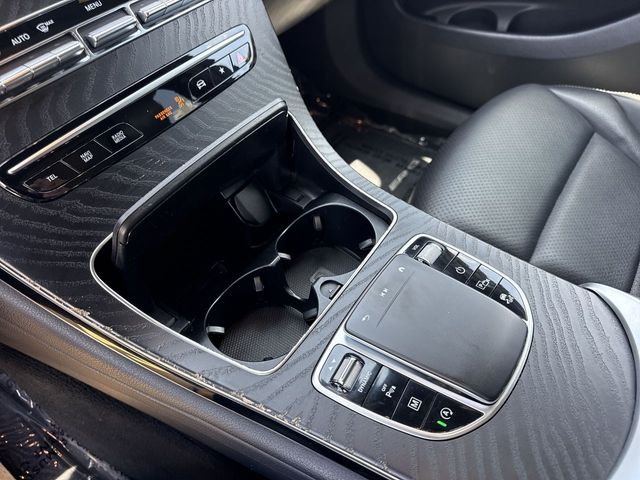 Used 2022 Black Mercedes-Benz GLC 300 image 21