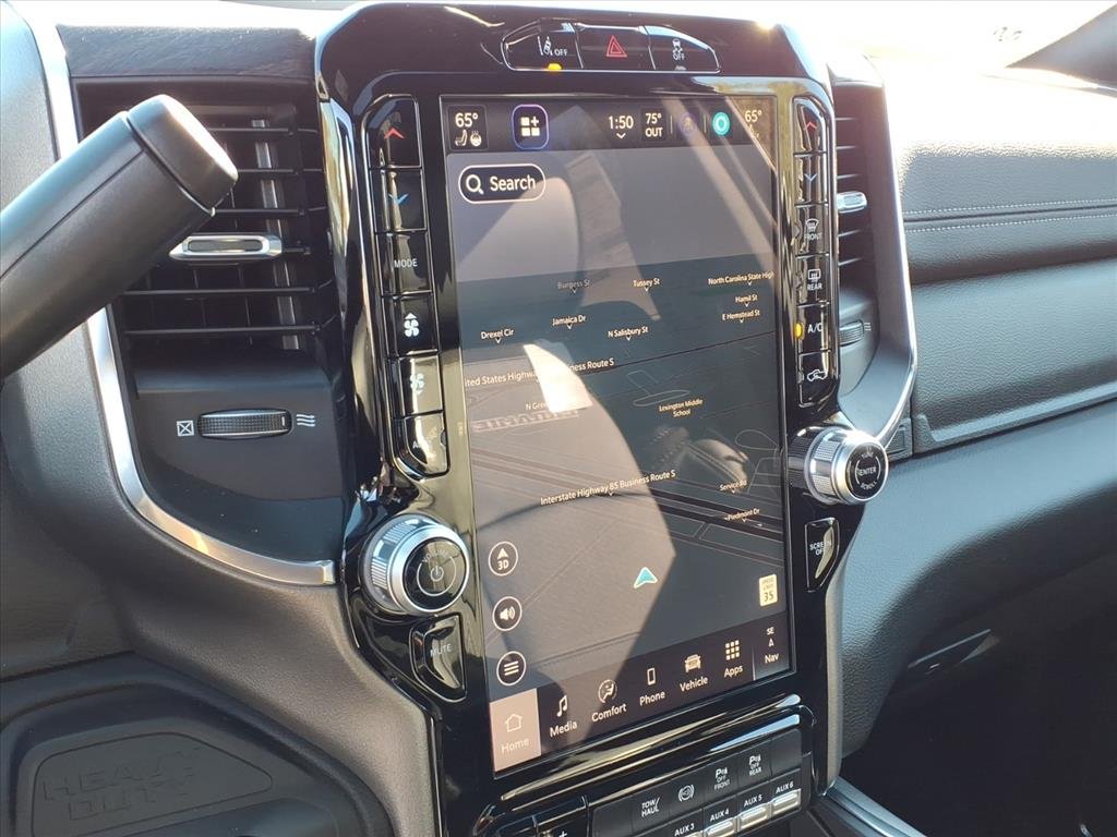 2026 RAM 3500 Laramie - Photo 6
