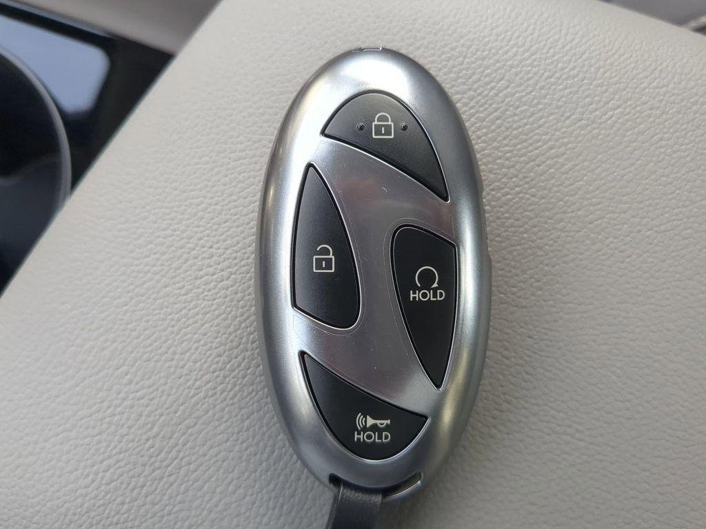 New 2026 Black Hyundai SEL Sport Premium image 34