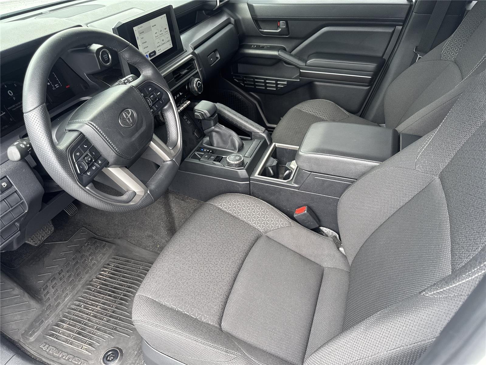 Used 2025 Ice Cap Toyota SR5 image 11