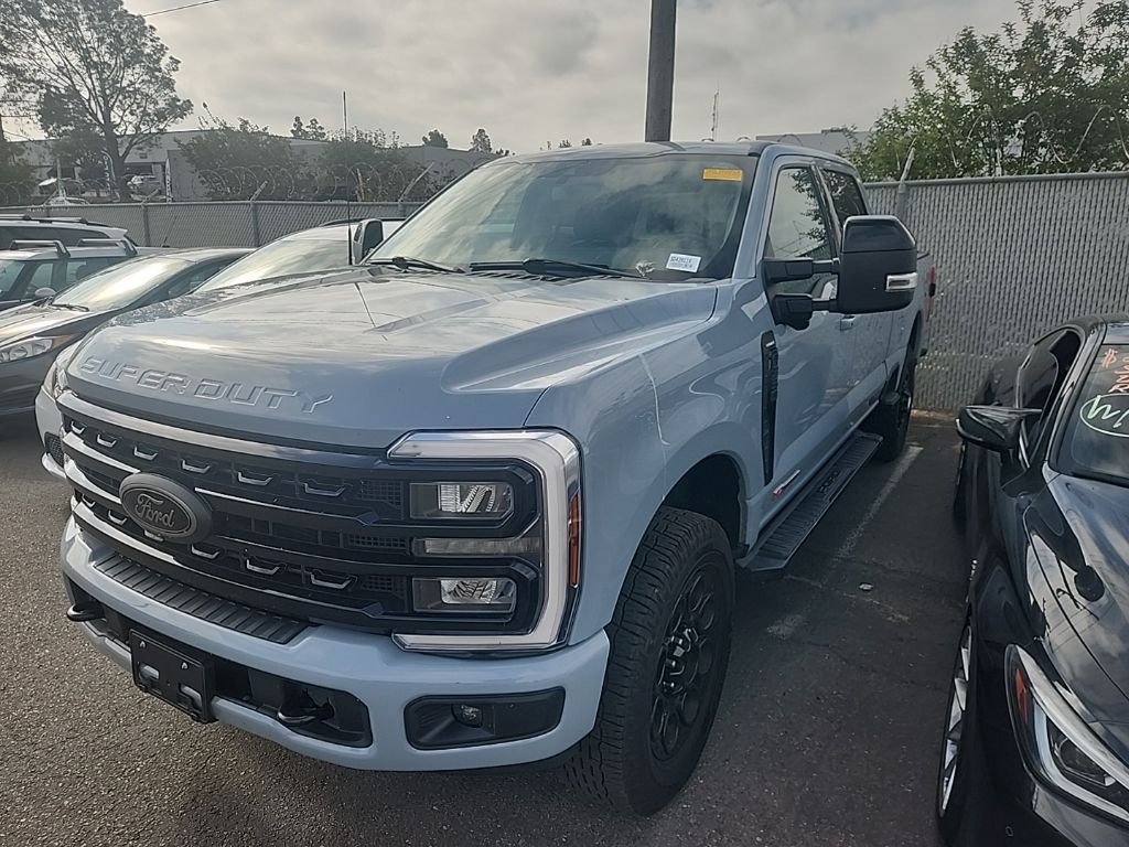 Used 2024 Gray Ford Lariat image 4