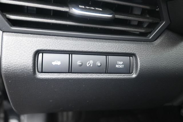 2025 Nissan Altima SV - Photo 15
