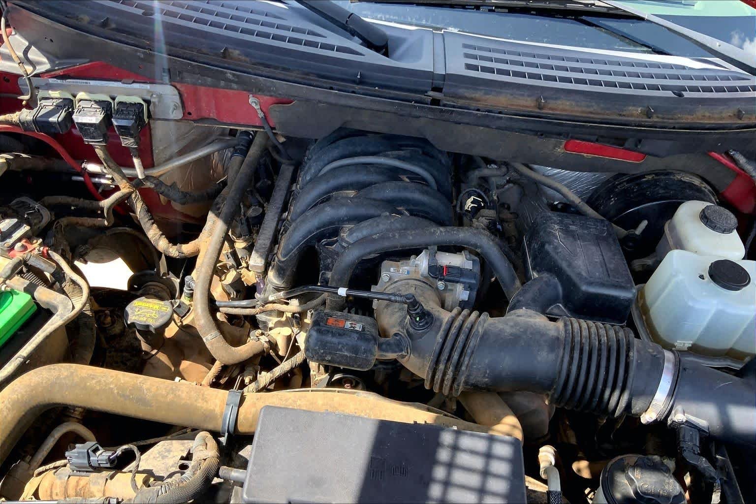Used 2009 Oxford White Ford XLT image 29