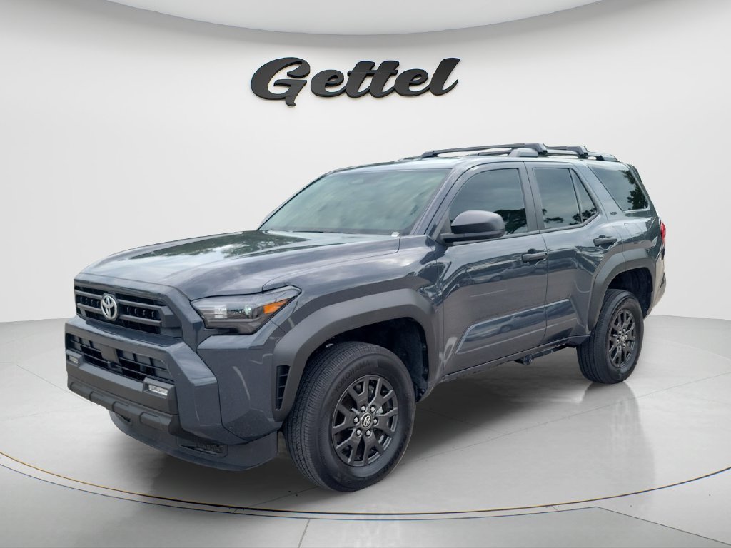 Certified Used 2025  Toyota SR5 image 1