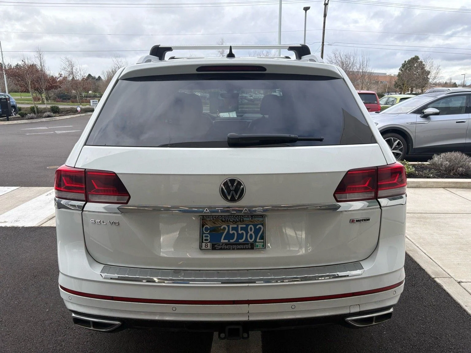 2021 Volkswagen Atlas 3.6L SEL Premium R-Line 4MOTION's photo
