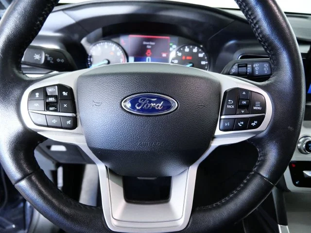 Certified Used 2023 Black Ford XLT image 23