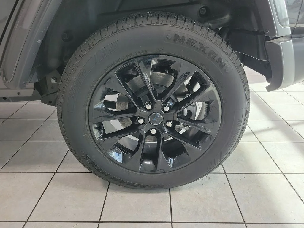 Used 2024 Gray Jeep Sahara 4xe image 48
