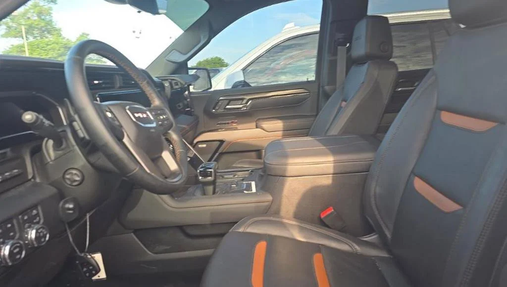 Used 2023 Summit White GMC AT4 image 5