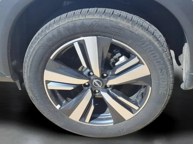 Used 2026  Nissan SL image 28